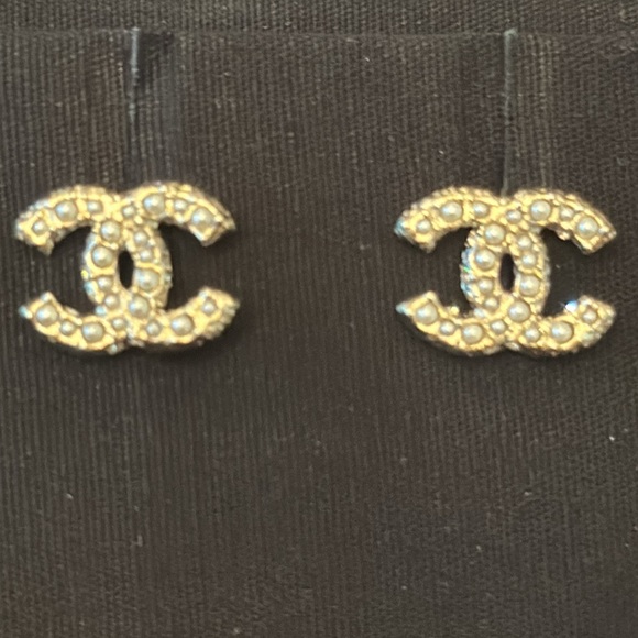 Authentic Chanel CC Stud Earrings - Picture 4 of 12
